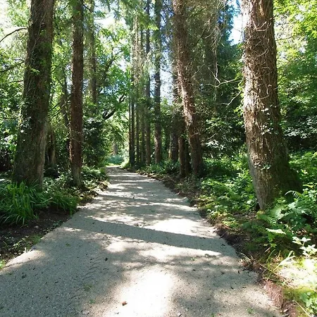 Wells House & Gardens Self Catering 1 Bedroom & Sofa Bed Sleeps 4 * Wexford