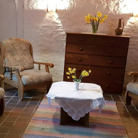 Newly Refurbished Self-catering Sleeping 3