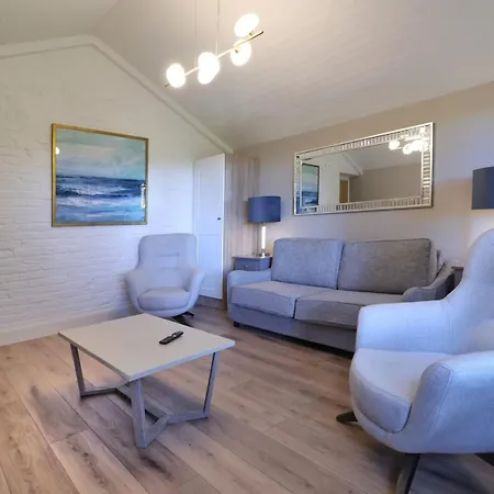 Wells House & Gardens Self Catering 1 Bedroom & Sofa Bed Sleeps 4 Tatil Evi Wexford