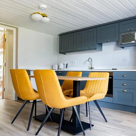 Newly Refurbished Self-catering Sleeping 3 웩스퍼드