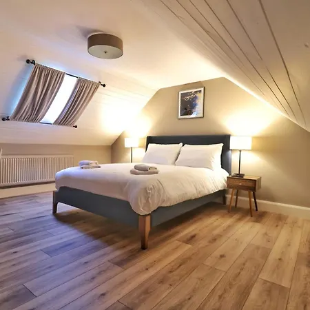 Newly Refurbished Self-Catering Lodge Sleeping 3 * Wexford