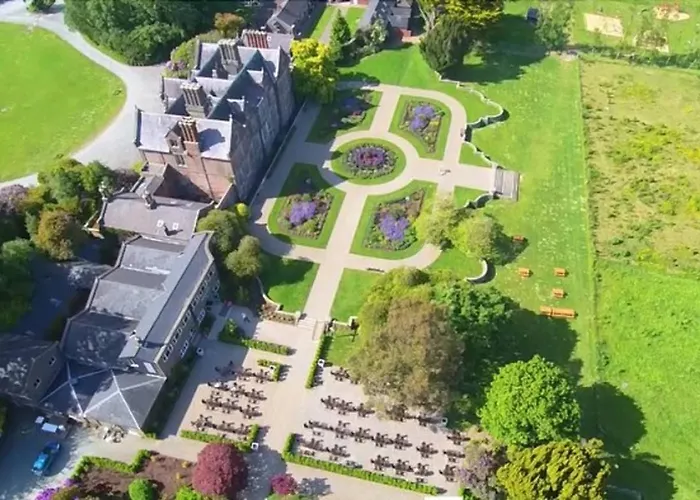 Newly Refurbished Self-catering Sleeping 3 度假居